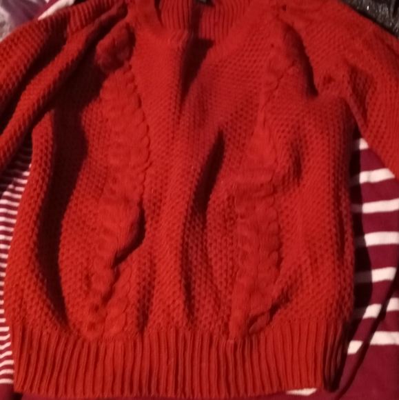 Clothes - Picture 8 of 12